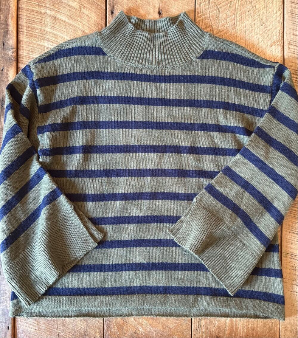 SUGARLIPS Women’s Mock Neck Sweater Stripes Oversized Fit Bell Sleeves — SIZE XS